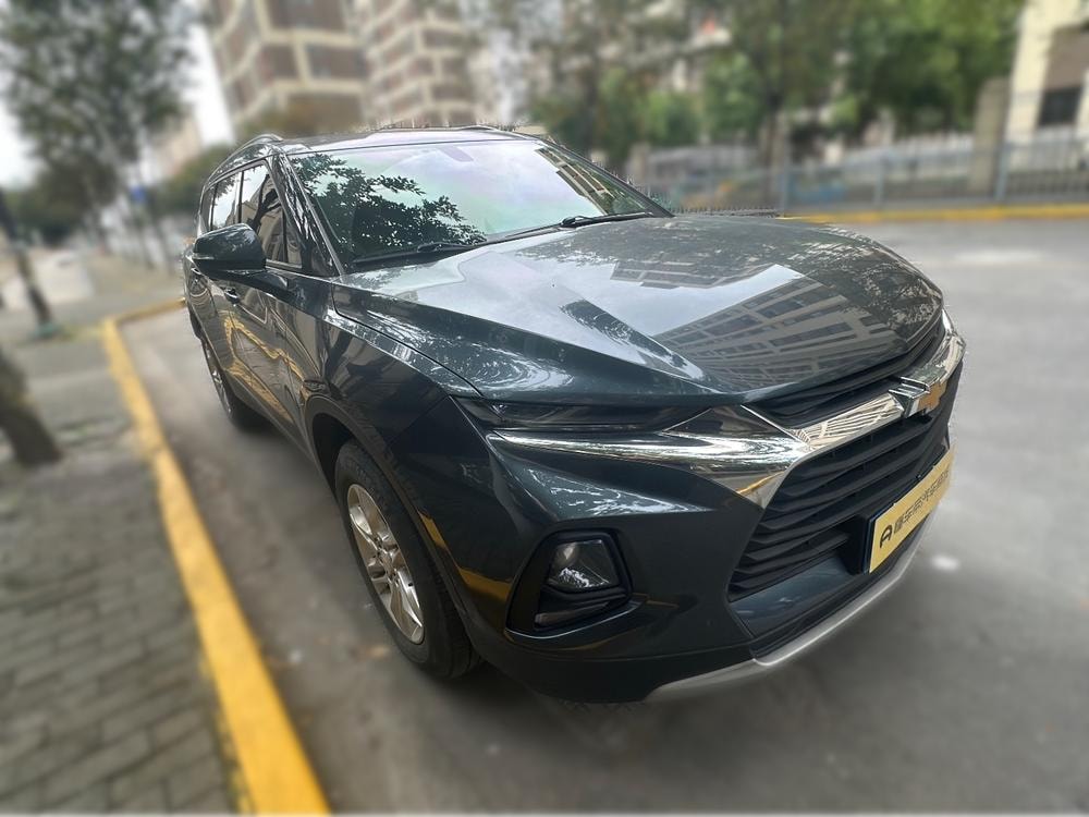 Chevrolet Blazer 2020 — фото автомобиля