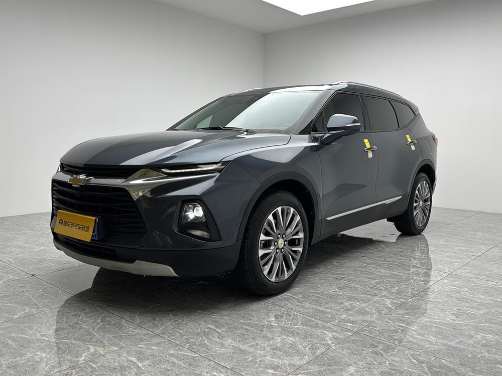 Chevrolet Blazer 2022 — фото автомобиля