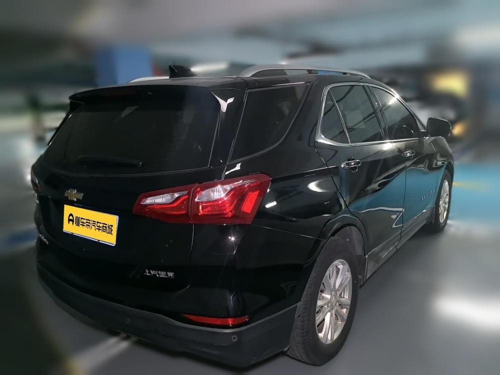 Chevrolet Equinox 2019 — фото автомобиля