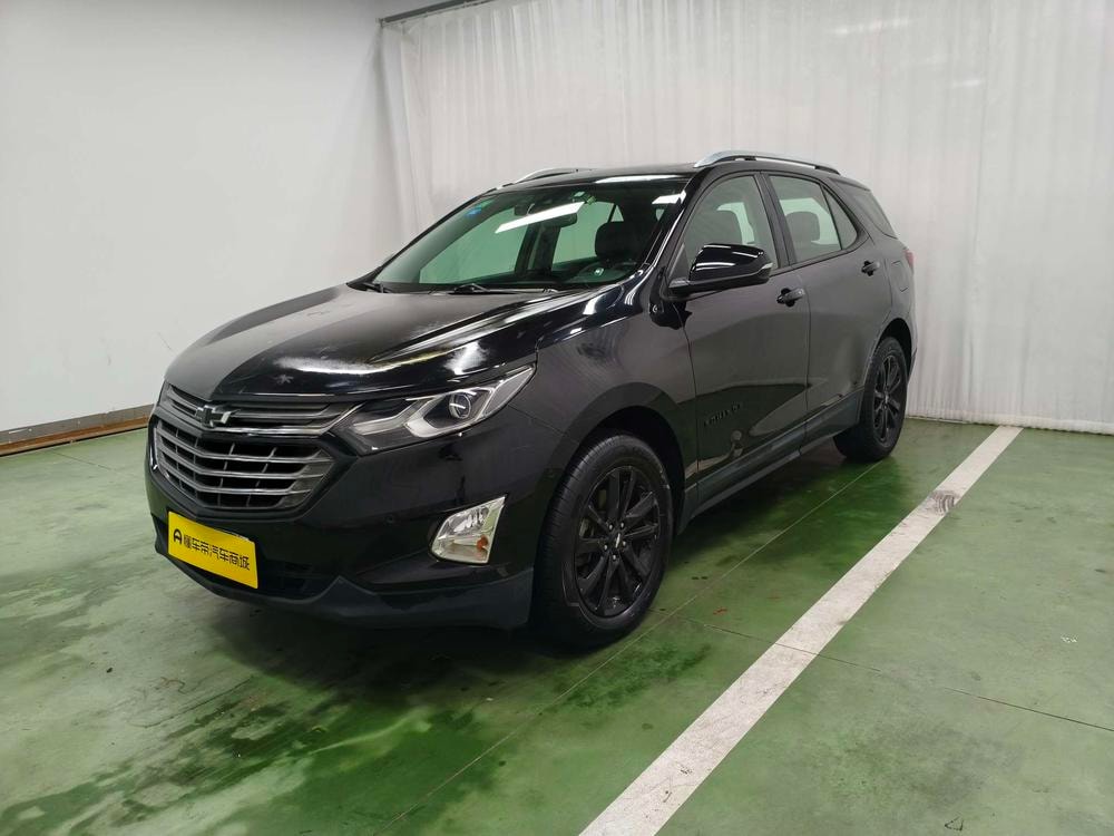 Chevrolet Equinox 2018 — фото автомобиля