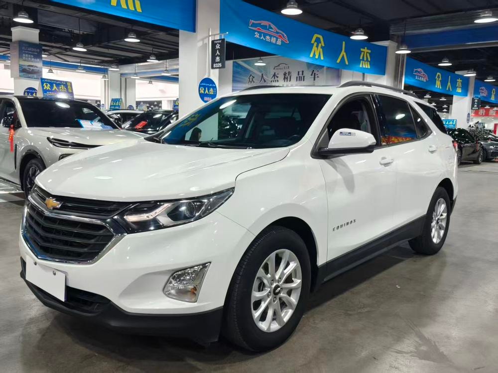 Chevrolet Equinox 2019 — фото автомобиля