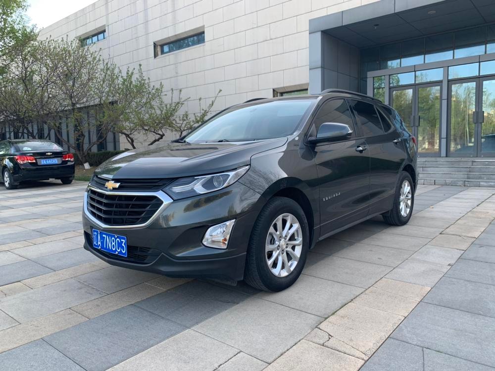 Chevrolet Equinox 2018 — фото автомобиля