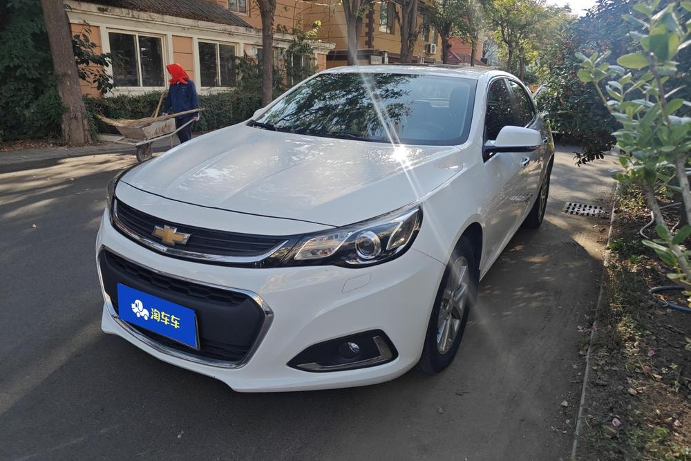 Chevrolet Malibu 2018 — фото автомобиля