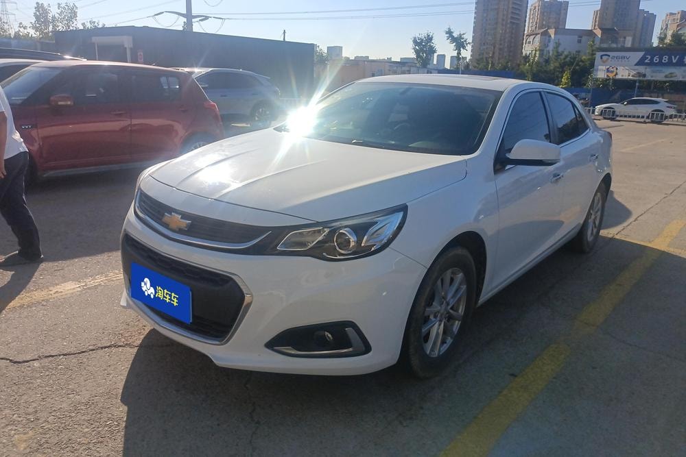 Chevrolet Malibu 2018 — фото автомобиля
