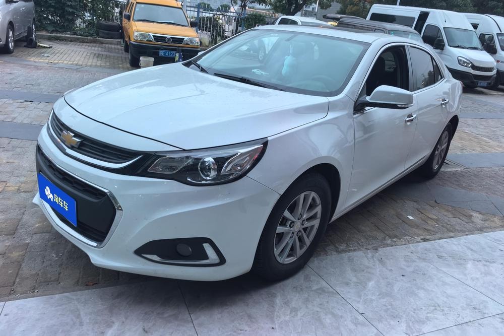 Chevrolet Malibu 2018 — фото автомобиля