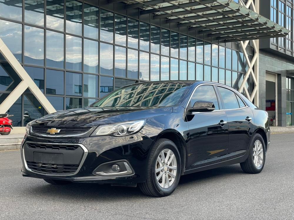 Chevrolet Malibu 2018 — фото автомобиля