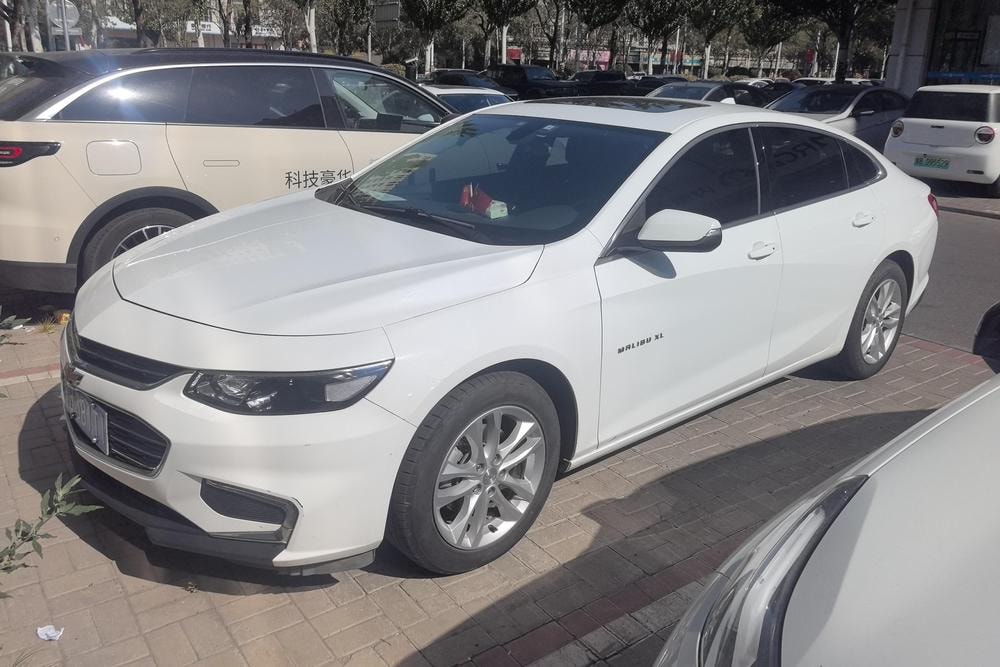 Chevrolet Malibu XL 2018 — фото автомобиля 1