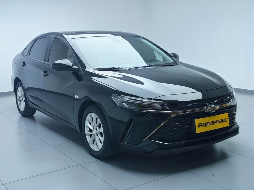 Chevrolet Monza 2023 — фото автомобиля