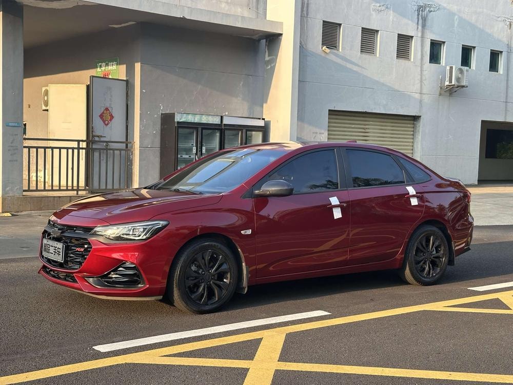 Chevrolet Monza 2019 — фото автомобиля