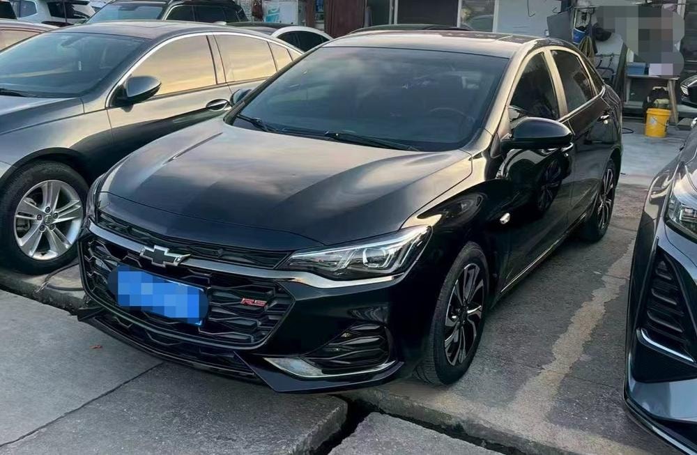 Chevrolet Monza 2020 — фото автомобиля 1