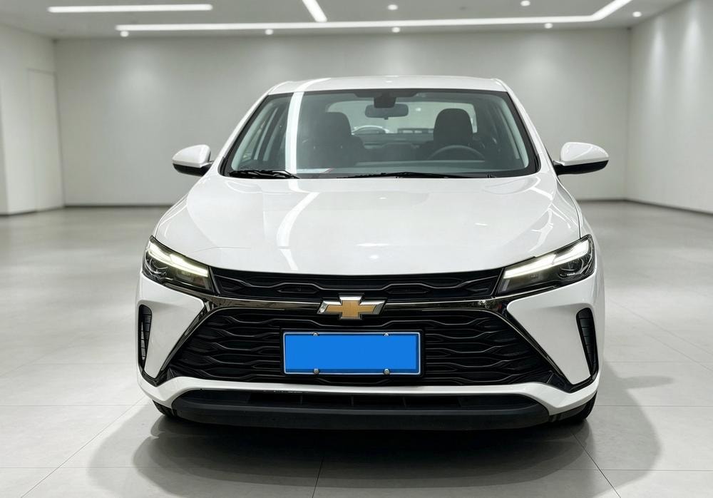 Chevrolet Monza 2023 — фото автомобиля 1