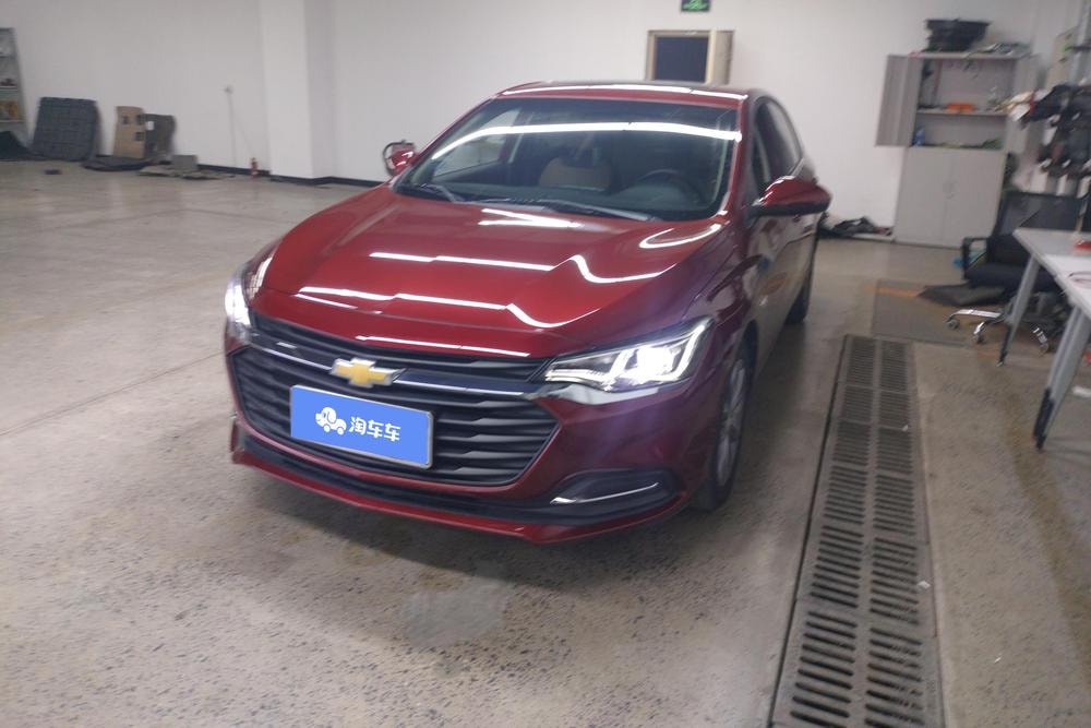 Chevrolet Monza 2020 — фото автомобиля 1