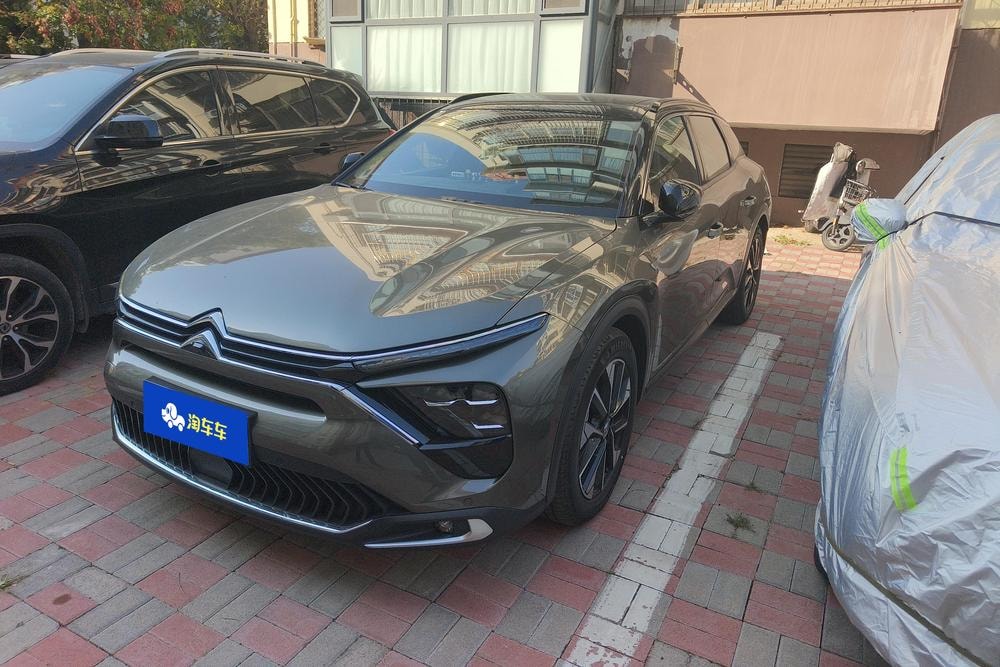 Citroen C5 X 2023 — фото автомобиля 1