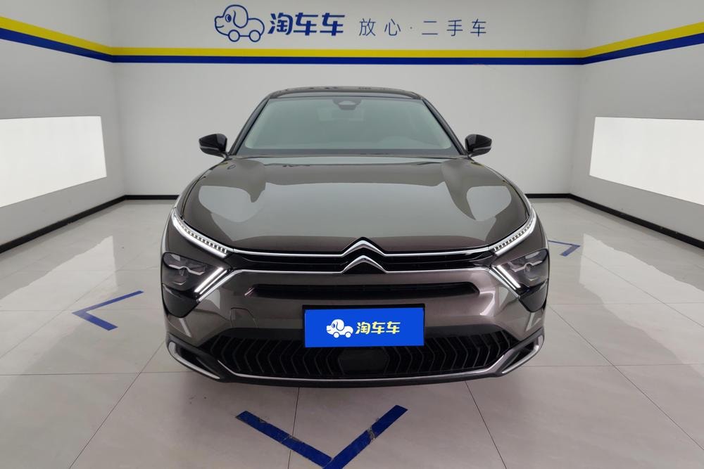Citroen C5 X 2023 — фото автомобиля