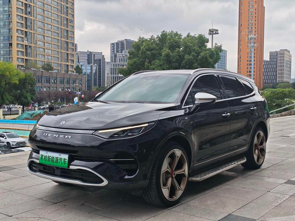 Denza X PHEV 2020 — фото автомобиля