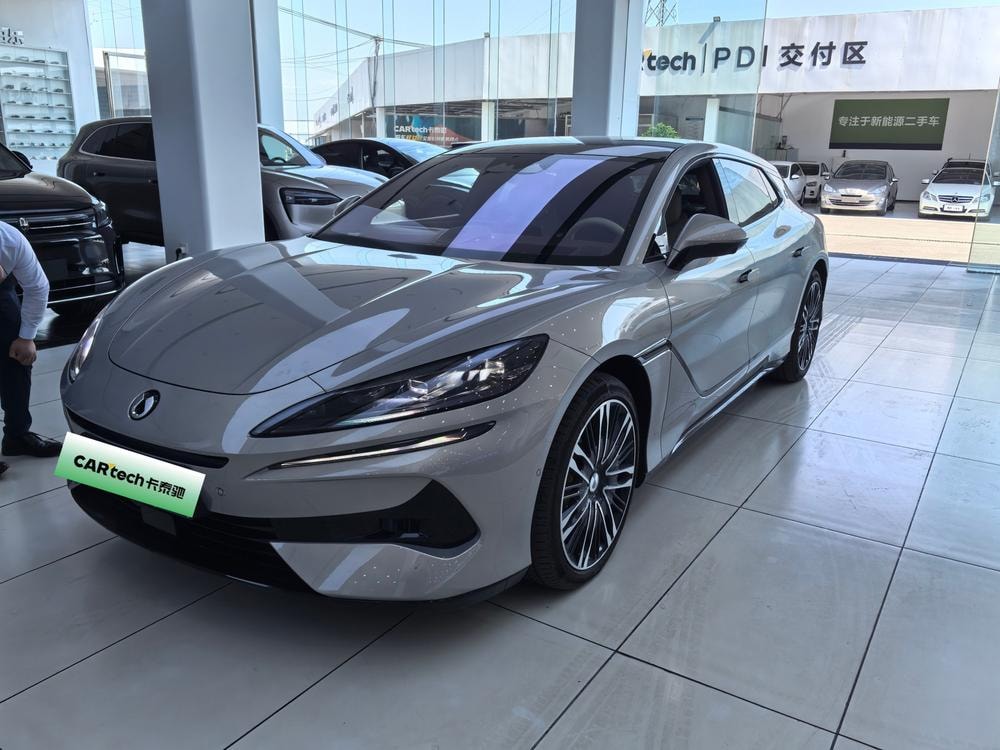 Denza Z9 GT DM 2024 — фото автомобиля