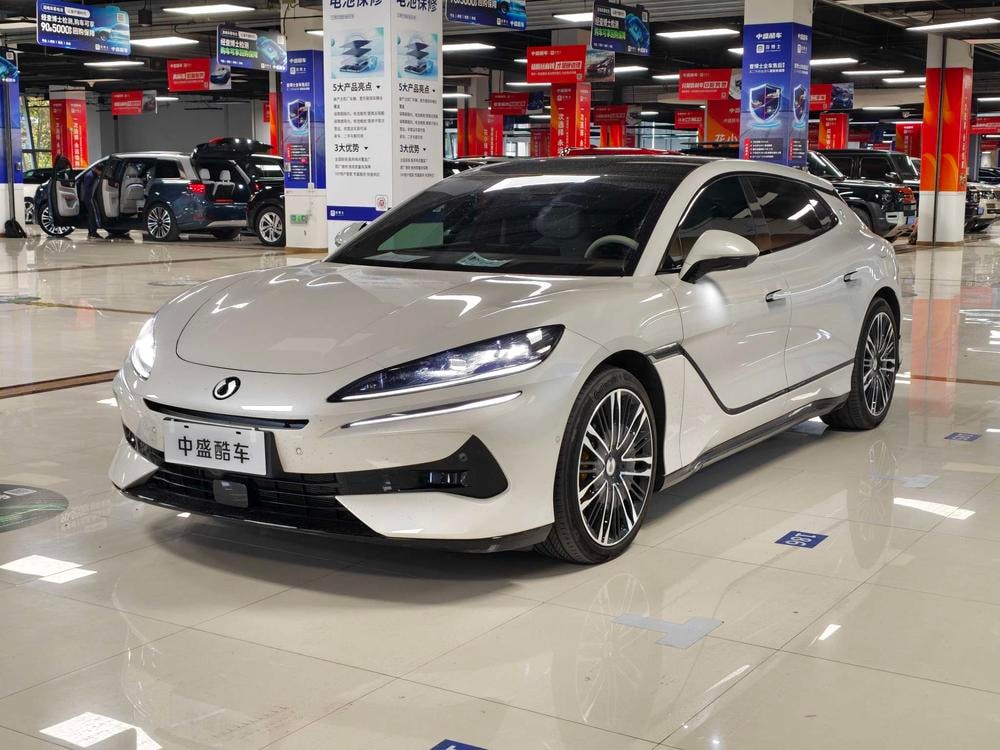 Denza Z9 GT DM 2024 — фото автомобиля 1