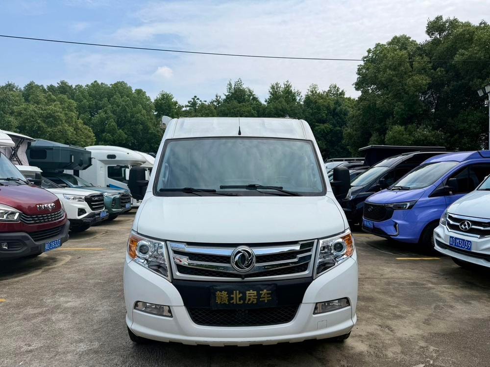 Dongfeng Yufeng 2021 — фото автомобиля 1