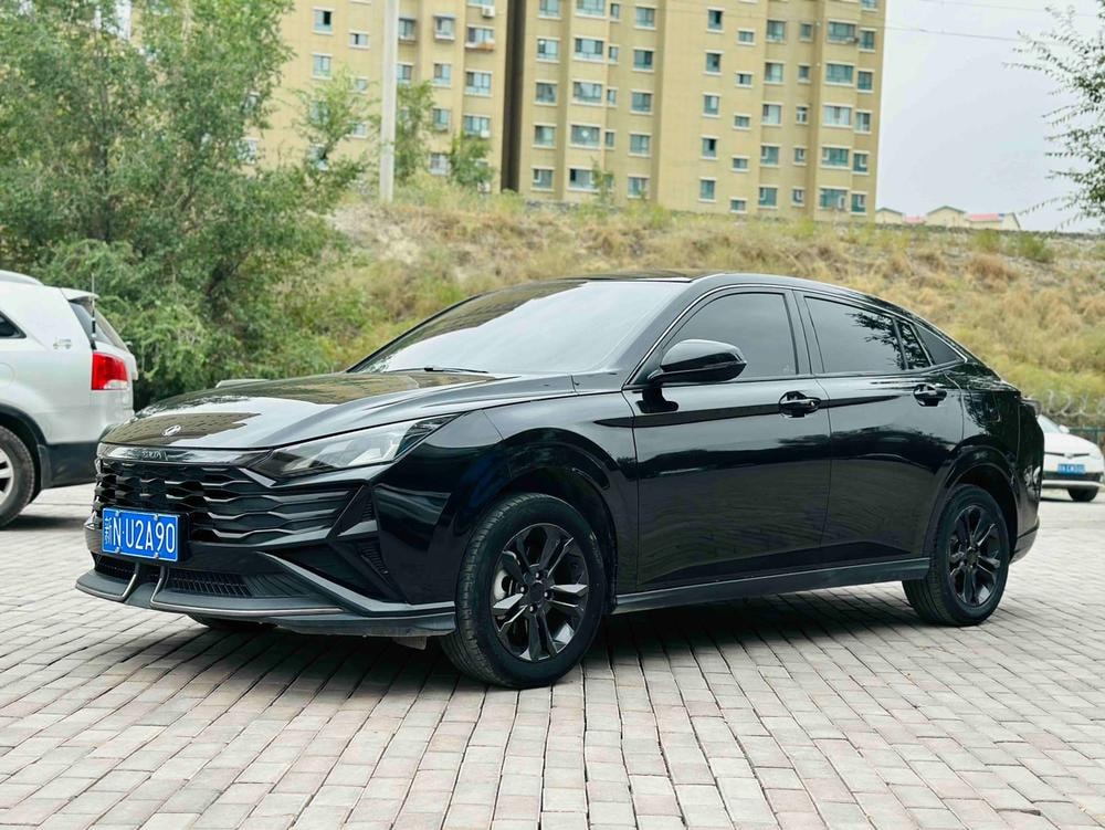 Dongfeng Fengshen Yixuan 2025 — фото автомобиля