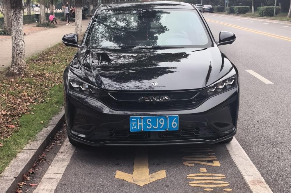 Dongfeng Fengshen Yixuan 2020 — фото автомобиля 1