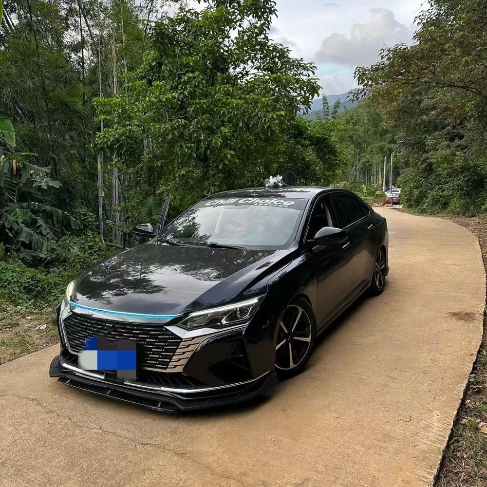 Dongfeng Fengshen Yixuan MAX 2022 — фото автомобиля 1