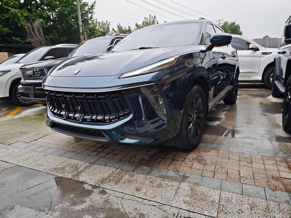 Dongfeng Fengxing Forthing T5 EVO 2021 — фото автомобиля