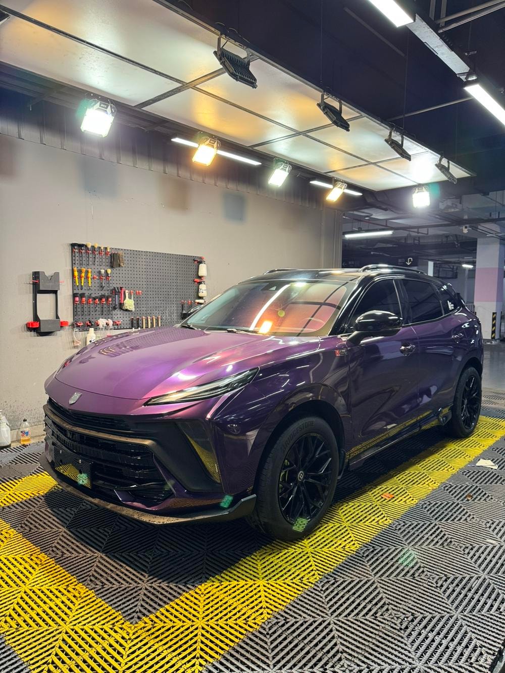 Dongfeng Fengxing Forthing T5 EVO 2021 — фото автомобиля
