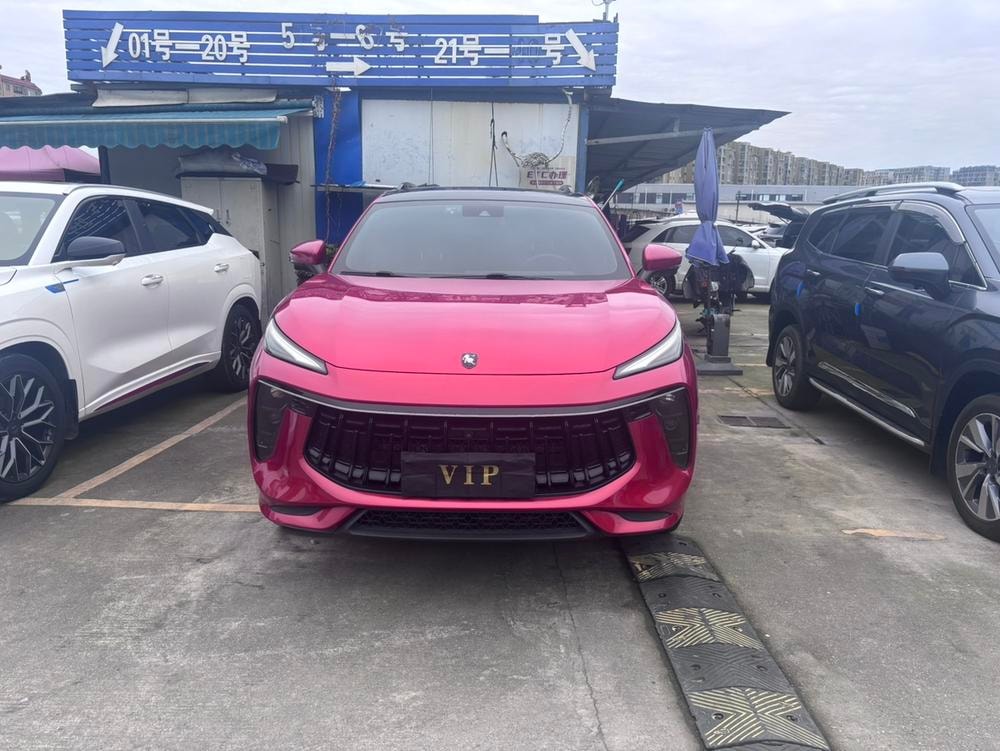 Dongfeng Fengxing Forthing T5 EVO 2021 — фото автомобиля