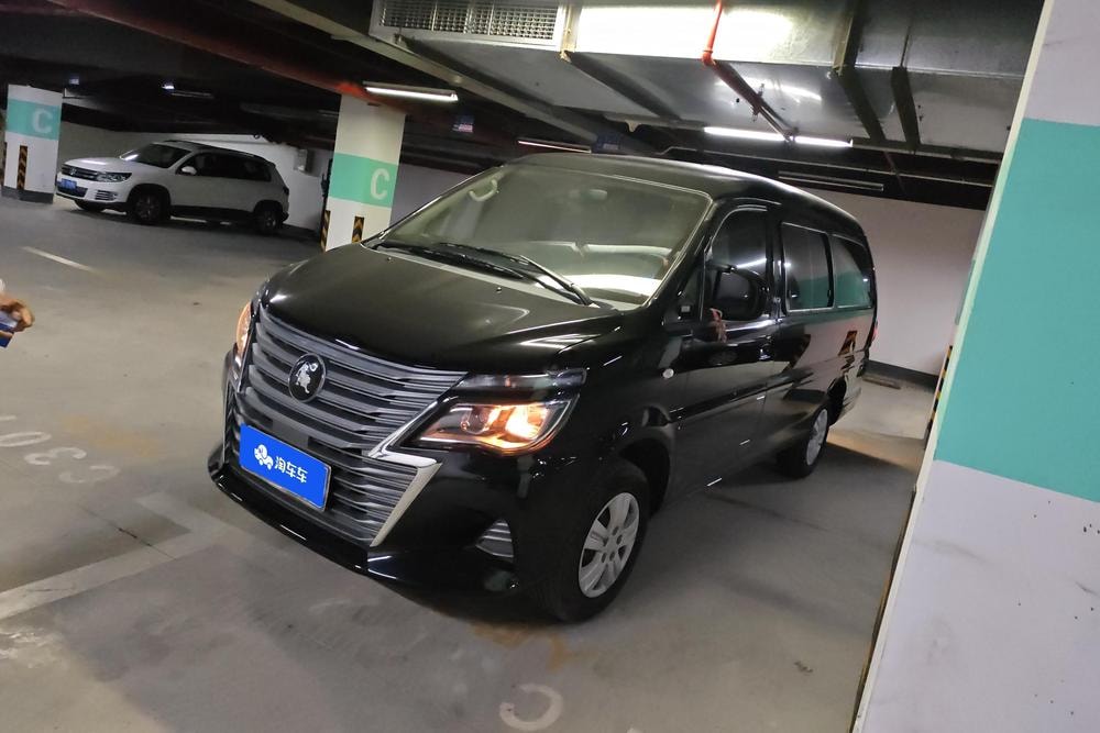 Dongfeng Fengxing Lingzhi 2023 — фото автомобиля