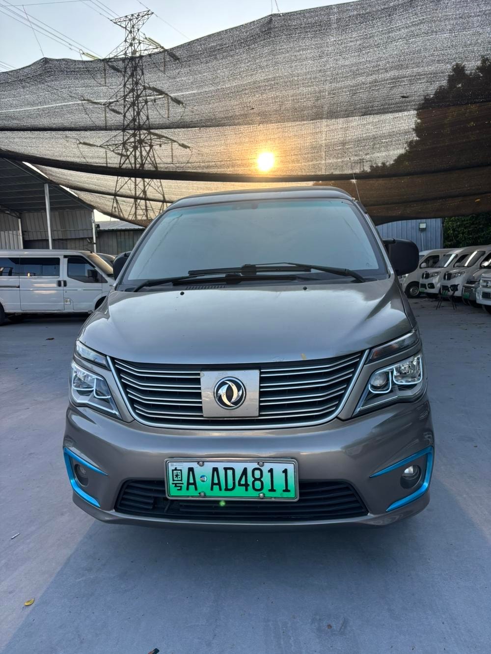 Dongfeng Fengxing Lingzhi EV 2020 — фото автомобиля