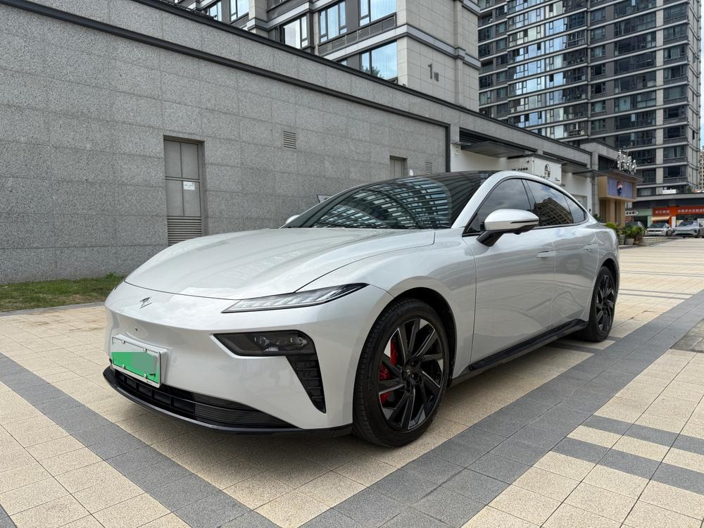 Dongfeng Yipai 奕派007 2024 — фото автомобиля