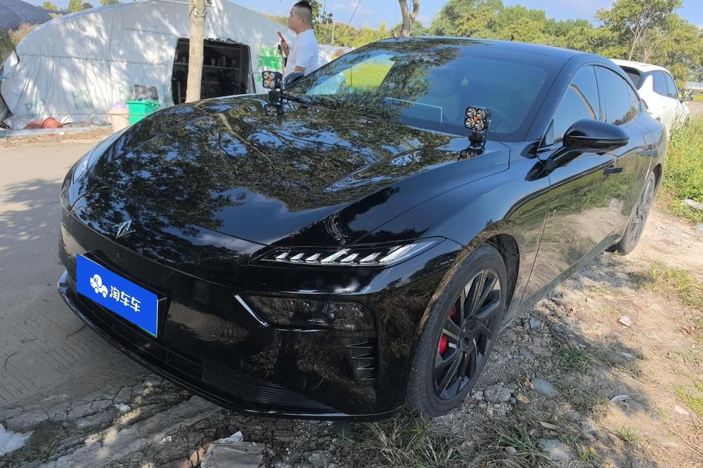 Dongfeng Yipai 奕派007 2024 — фото автомобиля 1