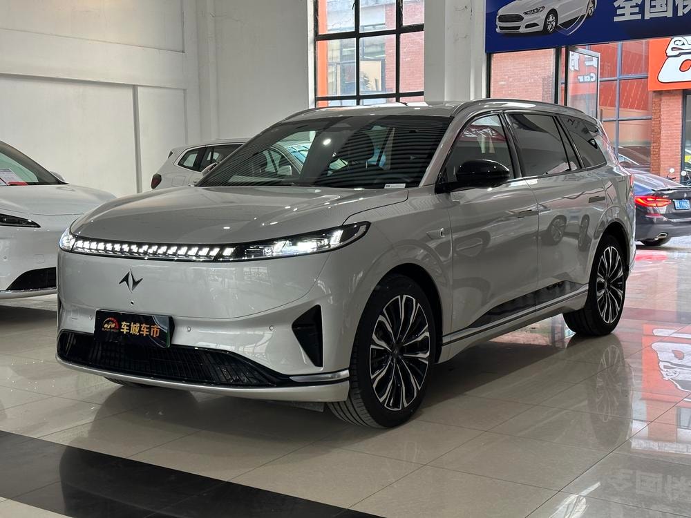 Dongfeng Yipai 奕派008 2026 — фото автомобиля