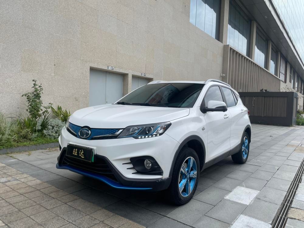 Dongnan Soueast DX3 EV 2018 — фото автомобиля