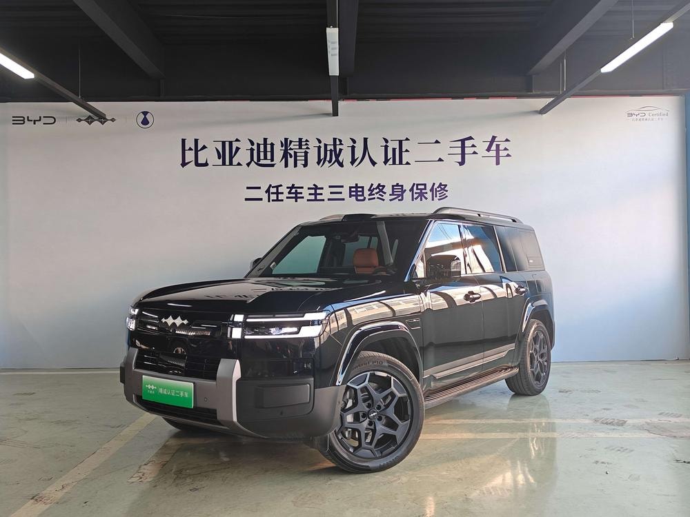 Fangchengbao Tai 7 PHEV 2025 — фото автомобиля