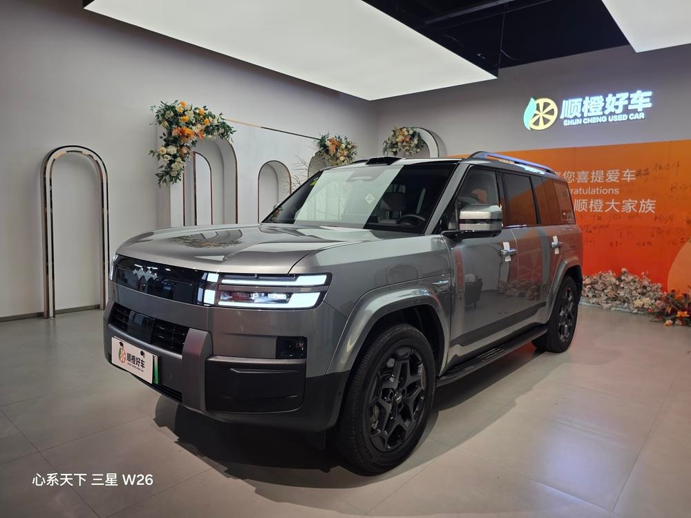 Fangchengbao Tai 7 PHEV 2025 — фото автомобиля