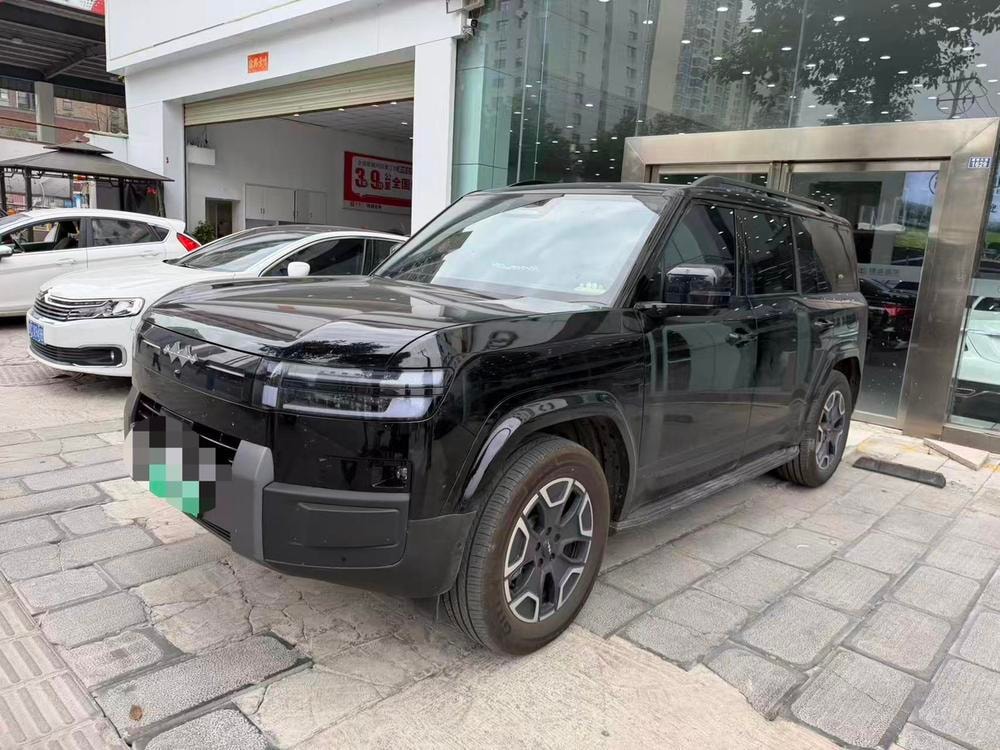 Fangchengbao Tai 7 PHEV 2025 — фото автомобиля