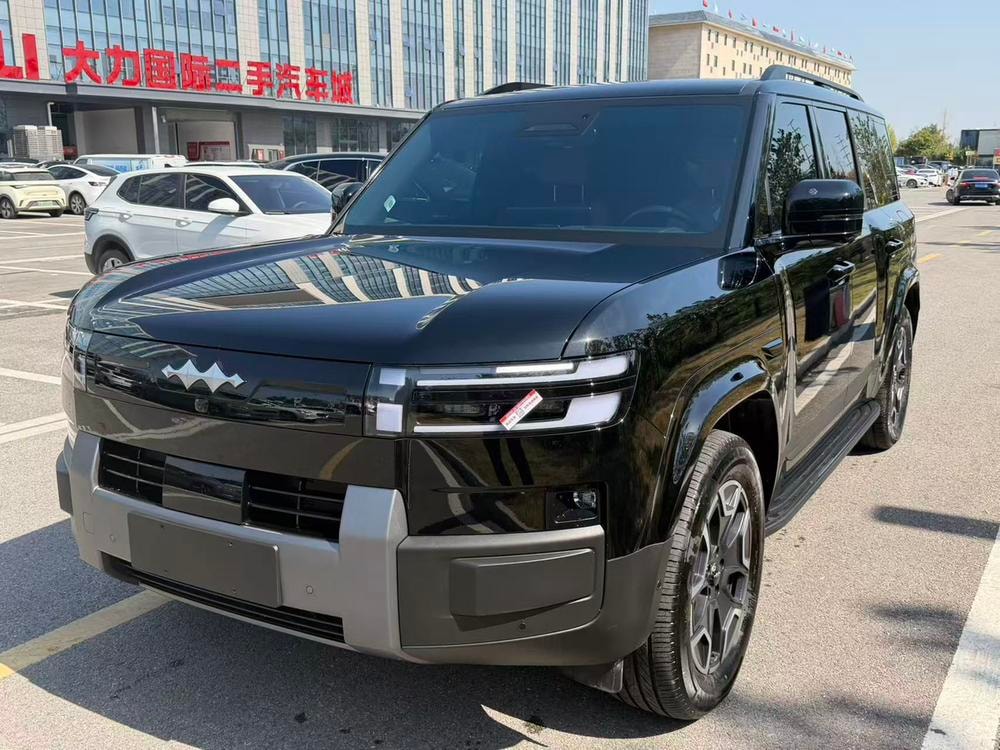 Fangchengbao Tai 7 PHEV 2025 — фото автомобиля