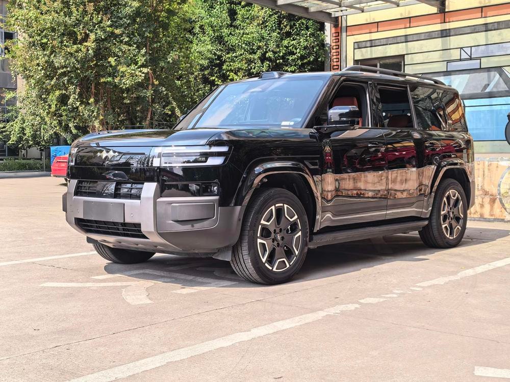 Fangchengbao 钛7 EV 2026 — фото автомобиля