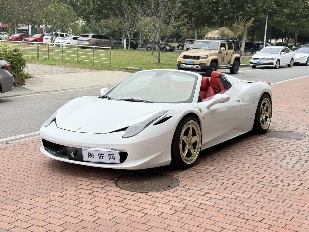 Ferrari 458 2013 — фото автомобиля 1