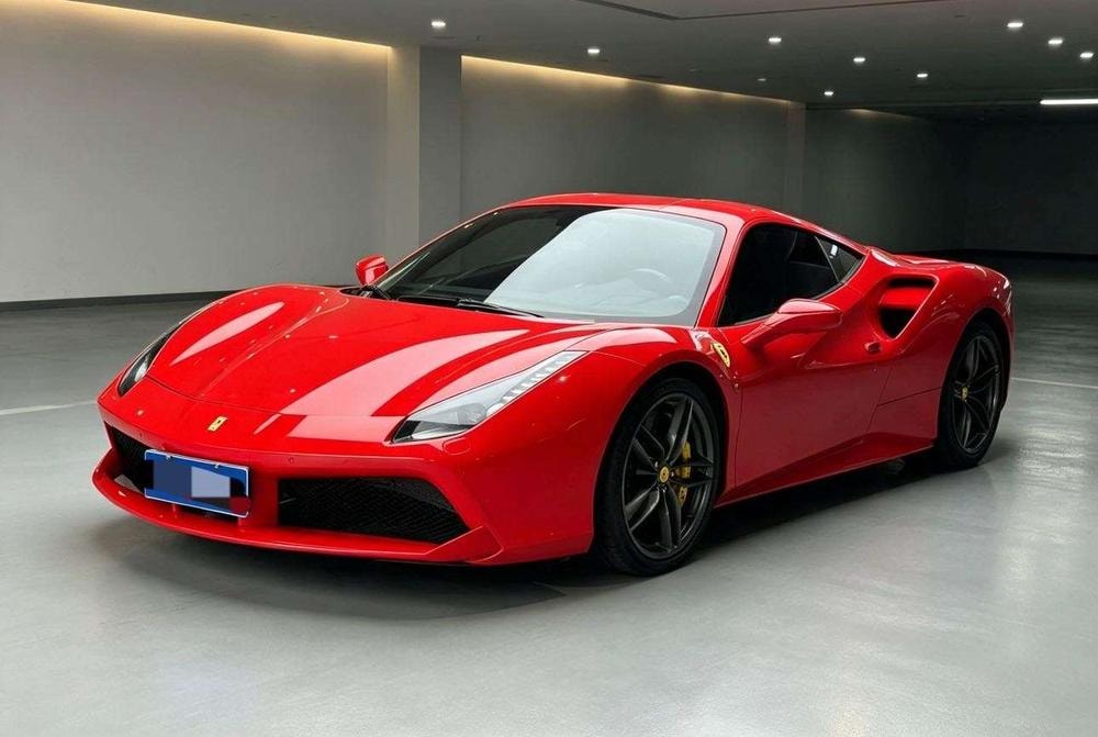 Ferrari 488 2015 — фото автомобиля
