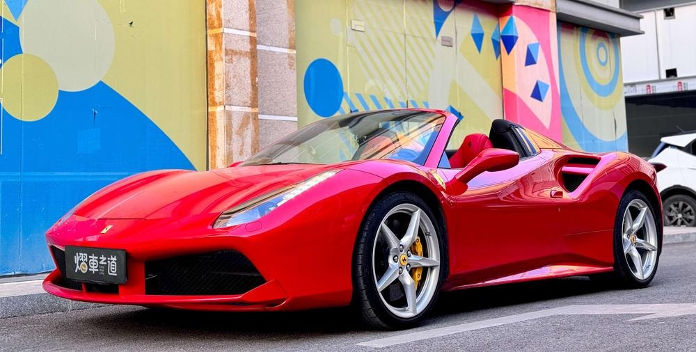 Ferrari 488 2015 — фото автомобиля 1