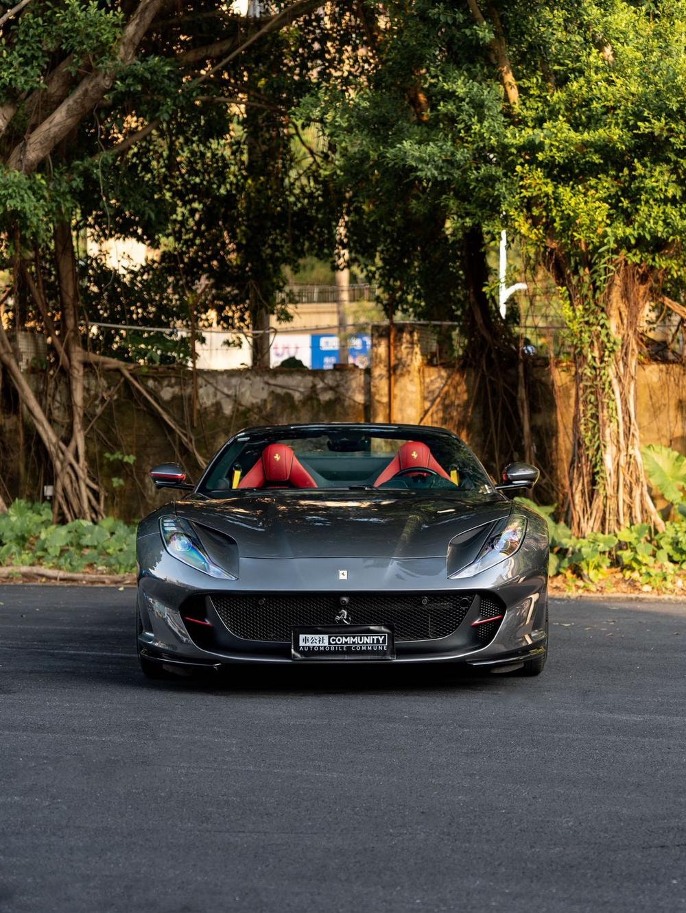 Ferrari 812 2020 — фото автомобиля
