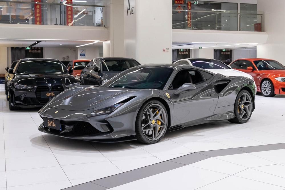 Ferrari F8 2020 — фото автомобиля