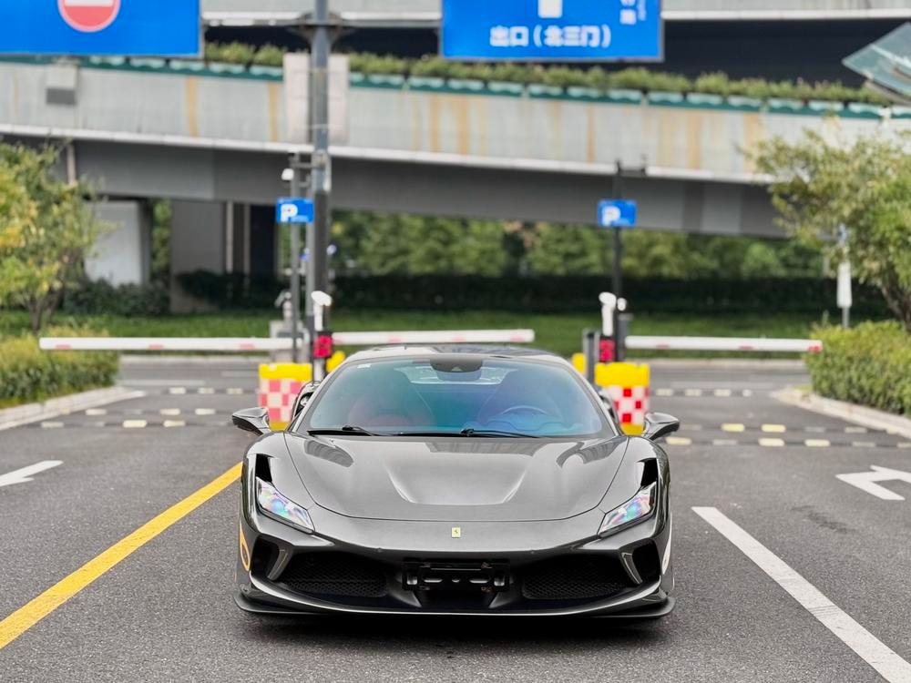 Ferrari F8 2019 — фото автомобиля