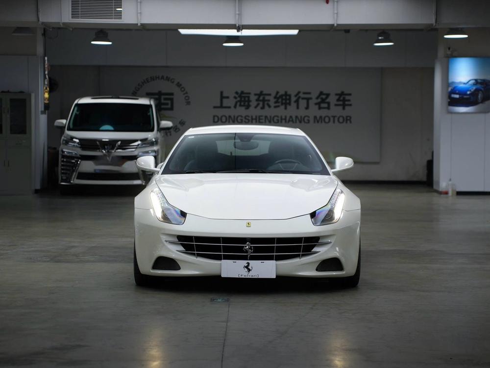 Ferrari FF 2012 — фото автомобиля 1