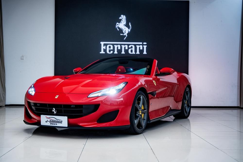 Ferrari Portofino 2018 — фото автомобиля