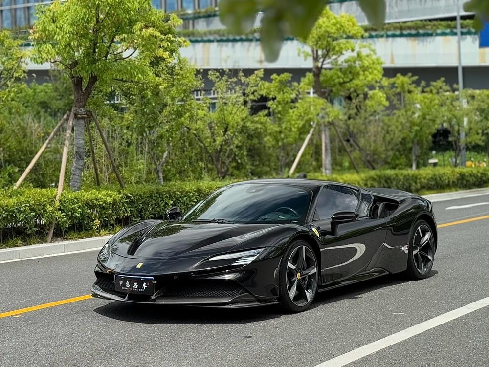 Ferrari SF90 2019 — фото автомобиля