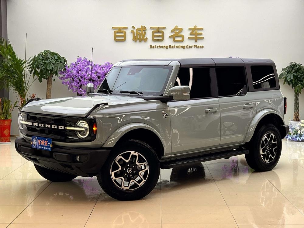 Ford Bronco 2022 — фото автомобиля