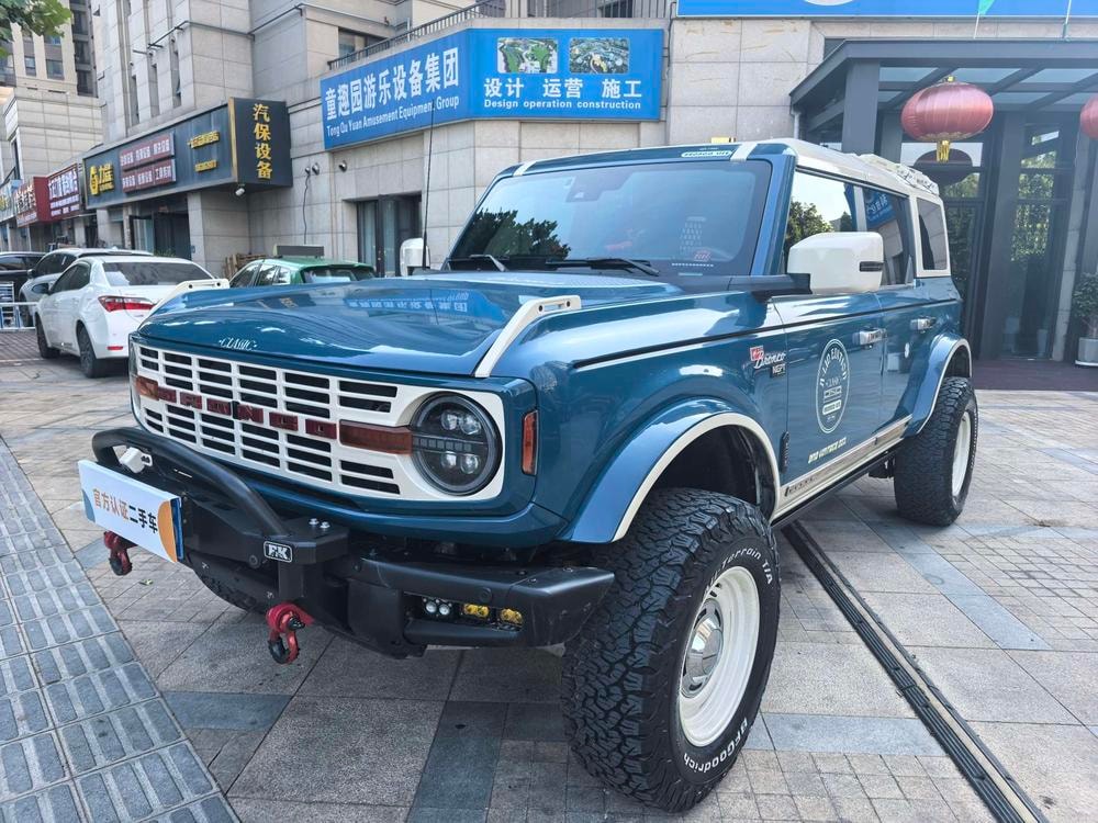 Ford Bronco 2022 — фото автомобиля